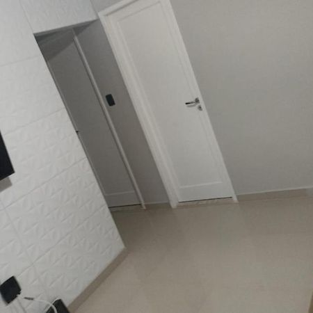 Апартаменты Apartamento Na Praia De Santos 4 Экстерьер фото